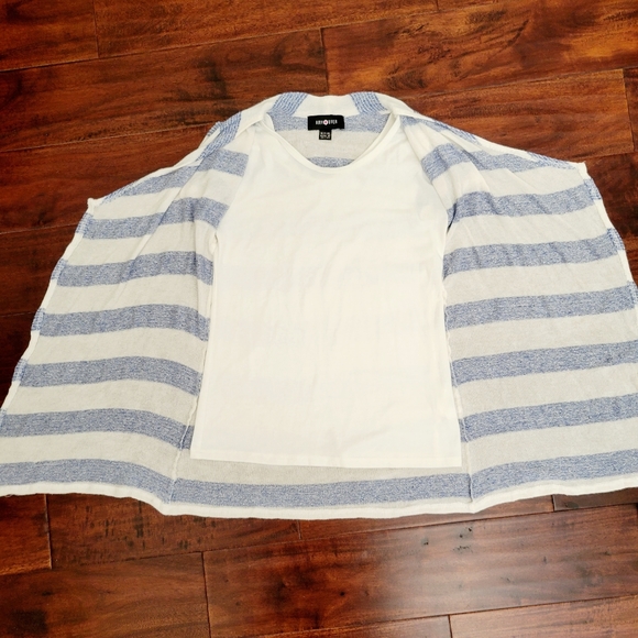 Amy Byer Cardigan Sweater with Short Sleeve Top Girls M 10-12 Blue White Silver - Picture 5 of 7